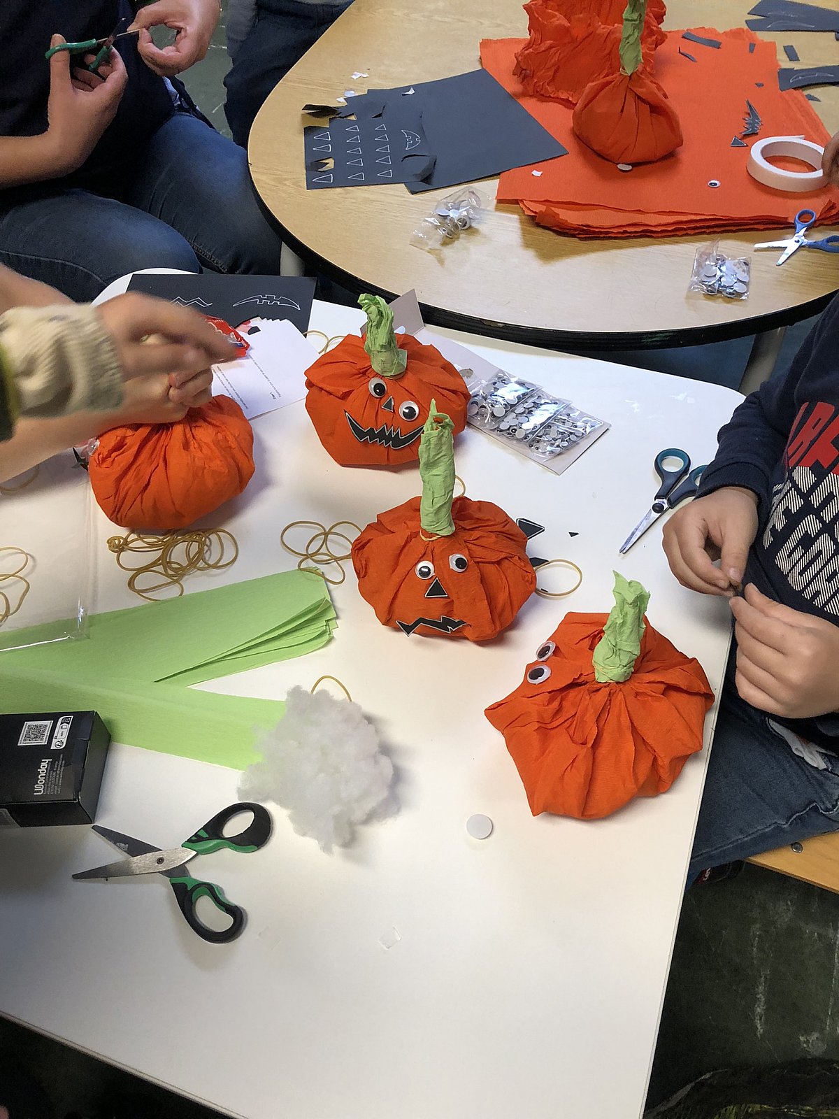 Periscolaire 2023-2024 - Halloween et autres photos